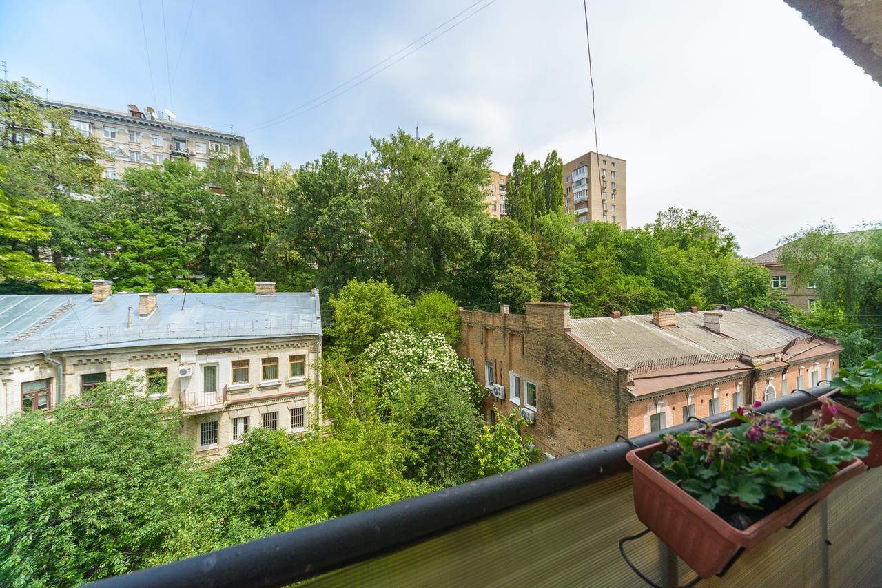 Partner Guest House Kyiv Exterior photo