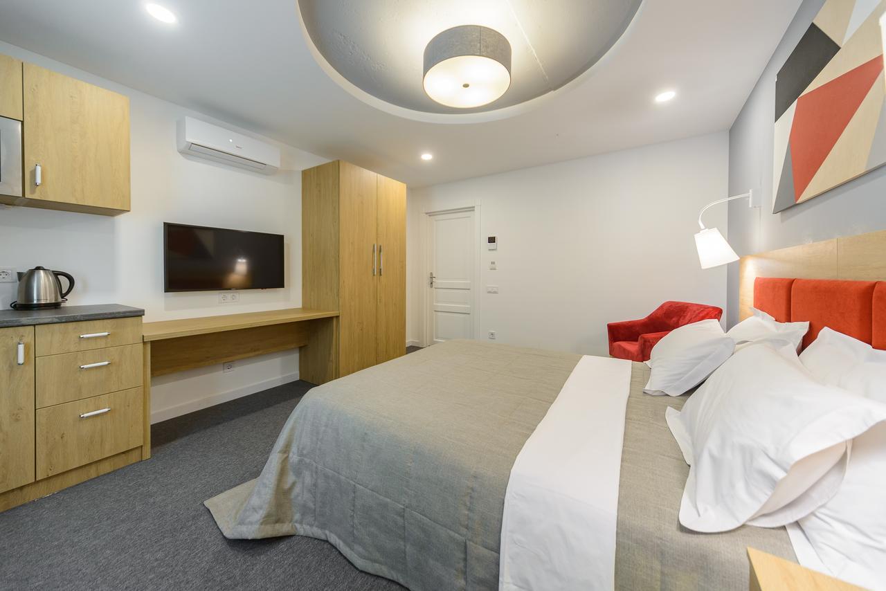 Partner Guest House Kyiv Exterior photo