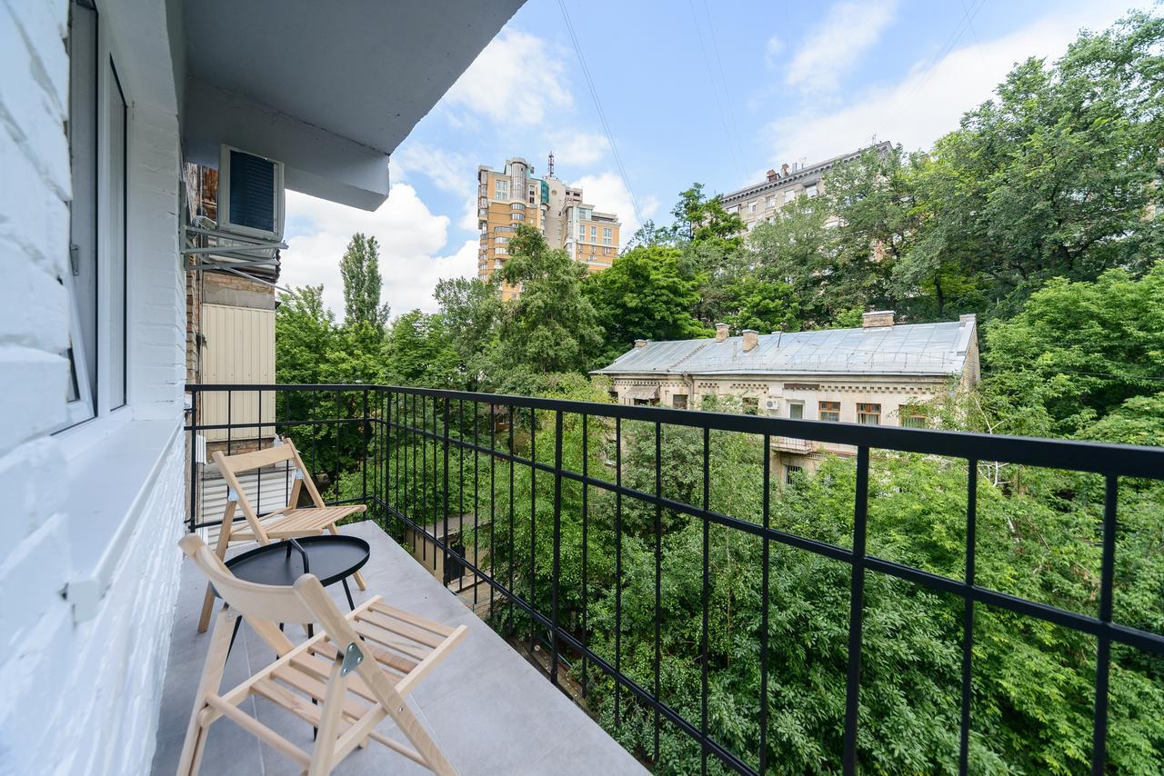 Partner Guest House Kyiv Exterior photo
